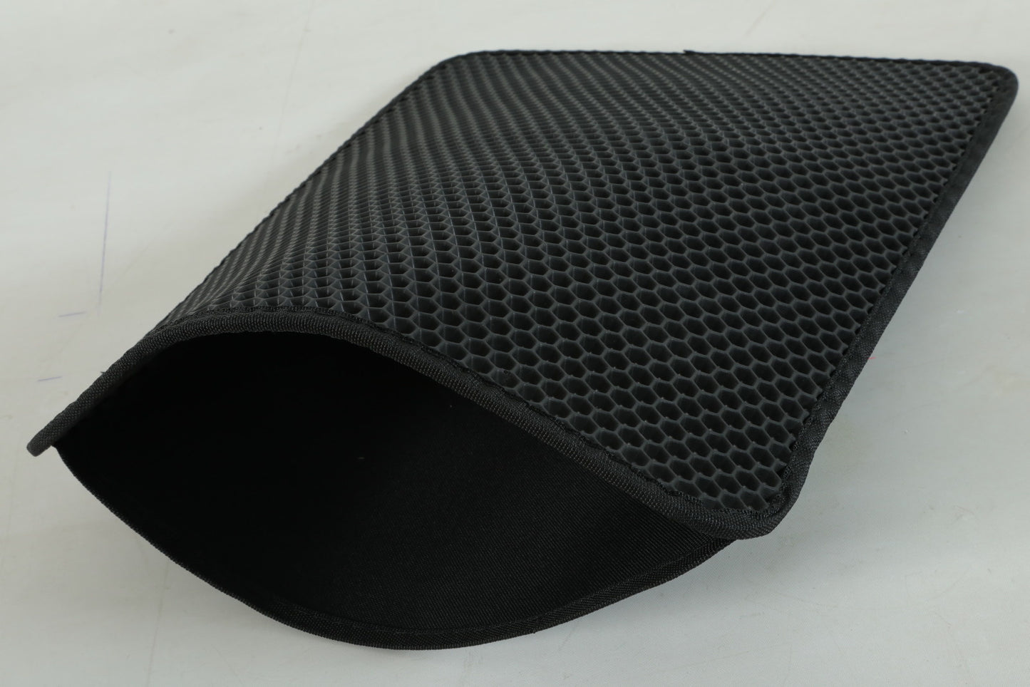 Zolux double layer kissanvessan edusmatto